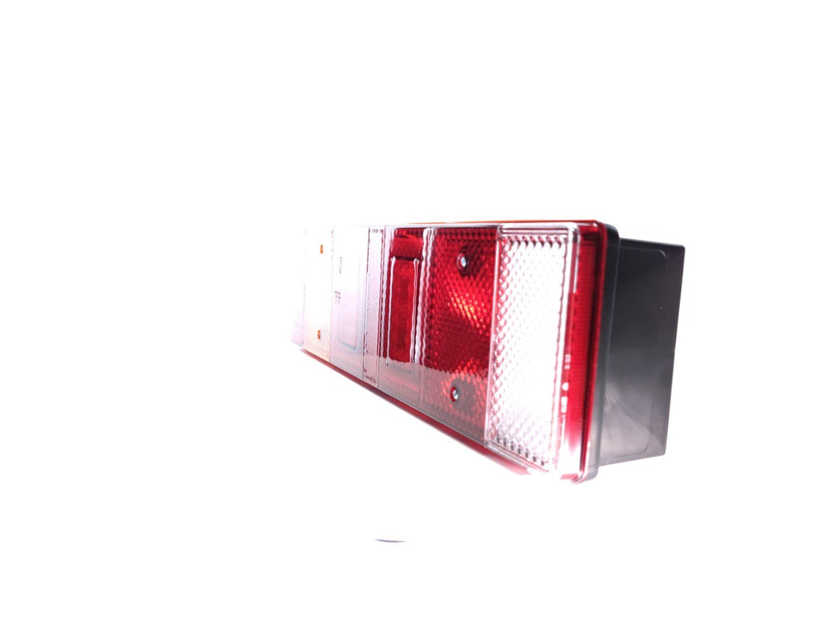 Rear 7-Chamber LED Tail Light with License Plate Illumination